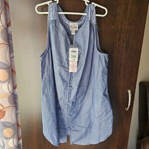 NWT COMO Vintage Blue Sleeveless Top